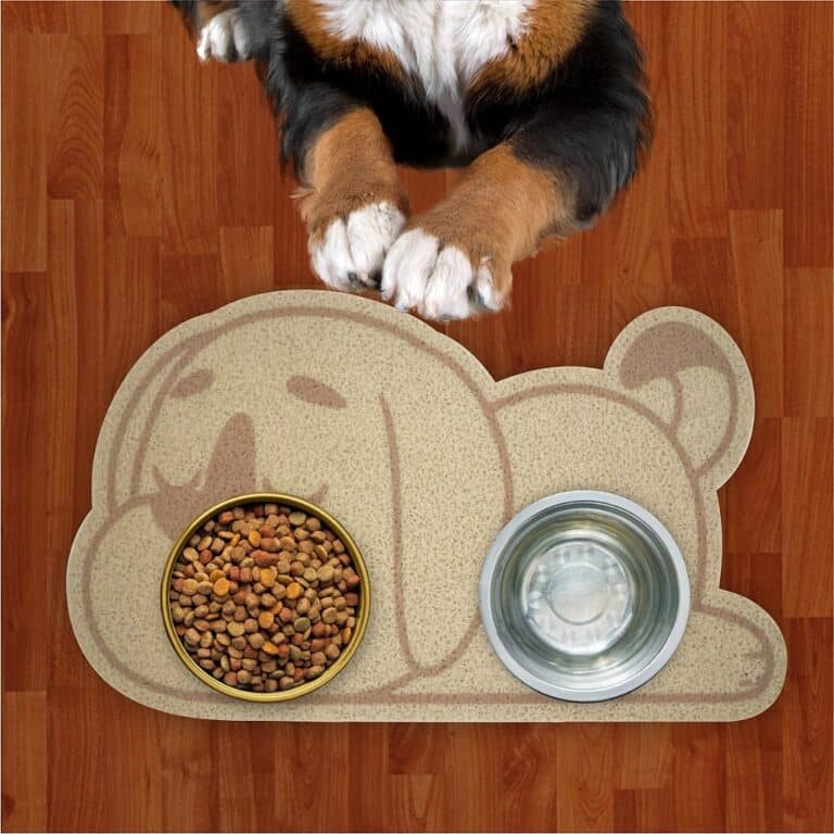 Tapete Capacho Jogo Americano para Comedouro e Bebedouro Água e Comida 3D SleepDog Bege Com Ouro